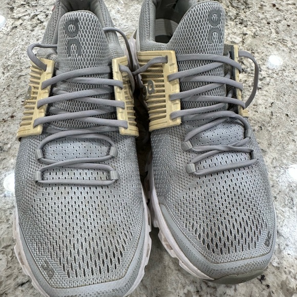 ON CLOUD RUNNING SNEAKERS ONE OF THE FIRST ORIGINAL ONES - Picture 5 of 11